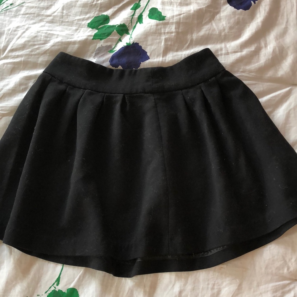 Black skater skirt